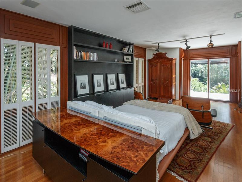 Property listing photo for 1336 COLLEGE POINT