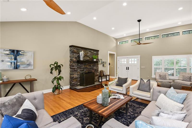 Property listing photo for 2225 VIA LUNA