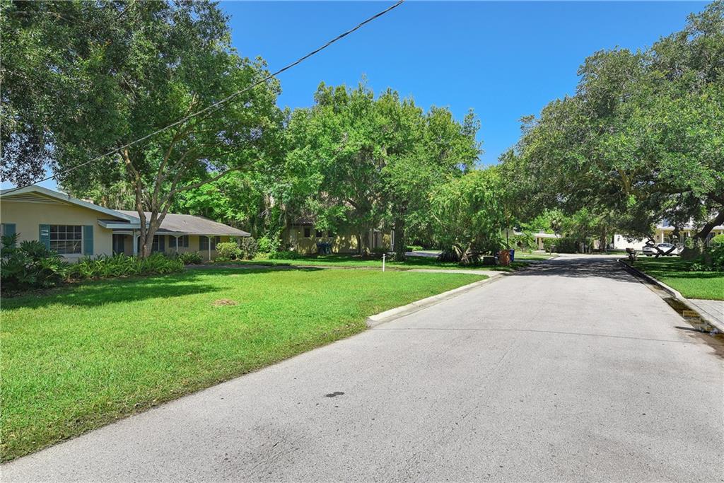 Property listing photo for 910 POINCIANA LANE