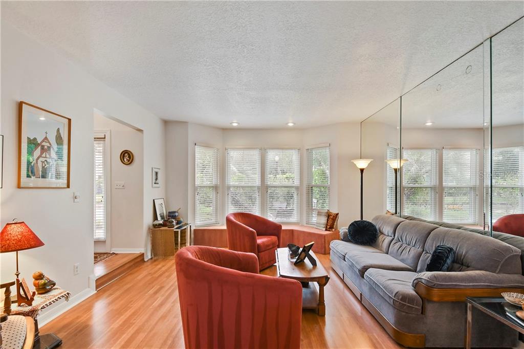 Property listing photo for 756 MCINTYRE AVENUE