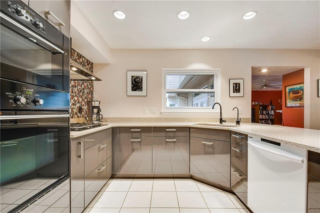 Property listing photo for 756 MCINTYRE AVENUE