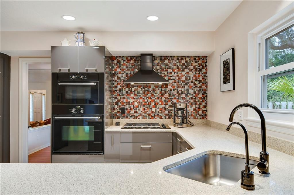 Property listing photo for 756 MCINTYRE AVENUE