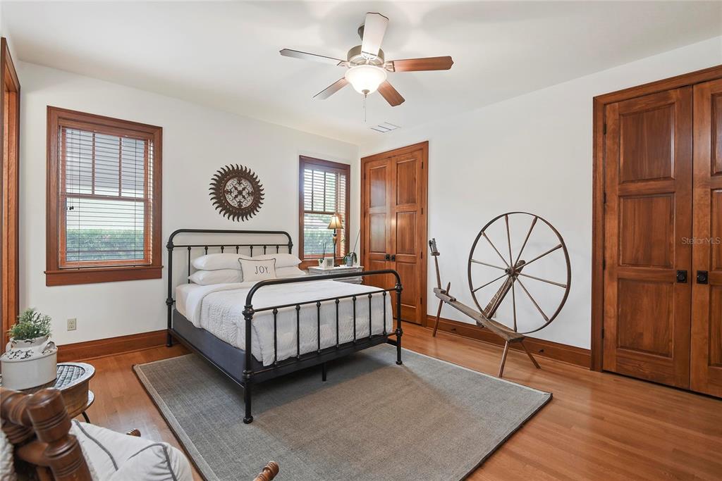 Property listing photo for 1612 E WASHINGTON STREET