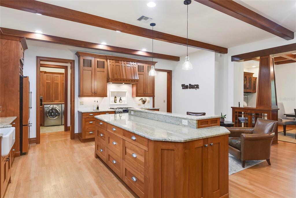 Property listing photo for 1612 E WASHINGTON STREET