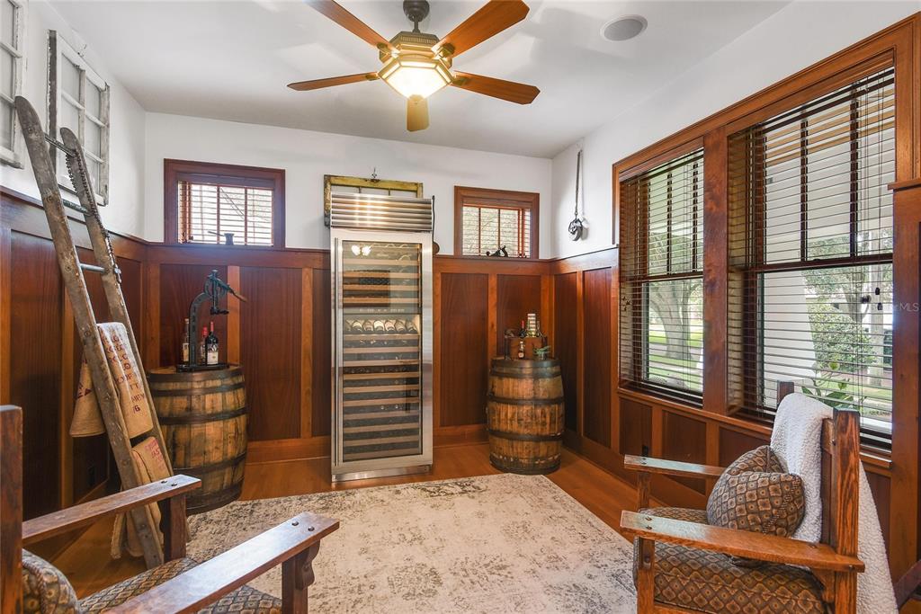 Property listing photo for 1612 E WASHINGTON STREET