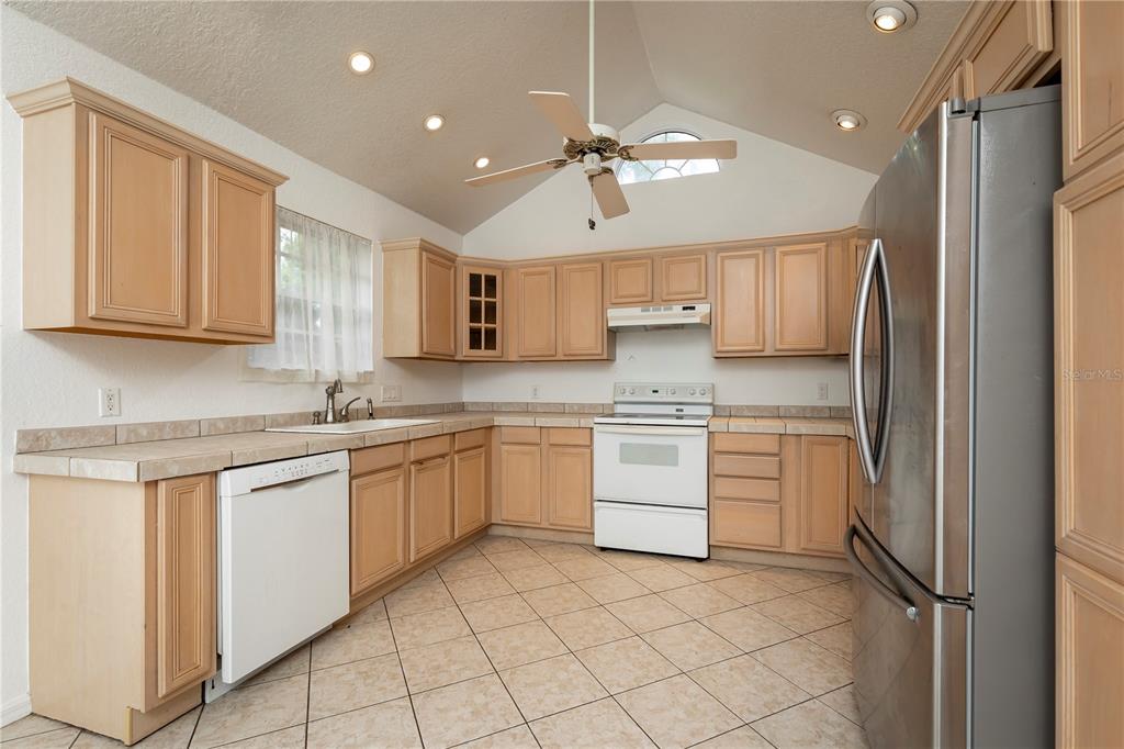 Property listing photo for 332 HARRIS AVENUE