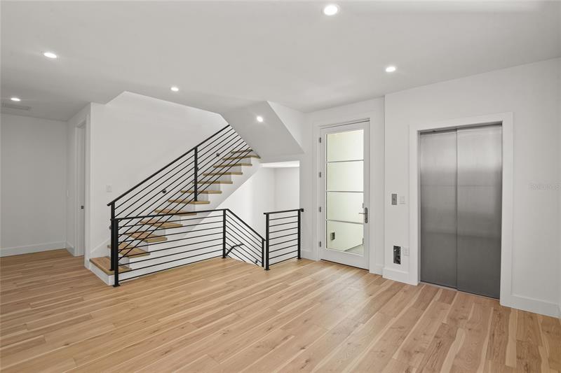 Property listing photo for 508 W SWOOPE AVENUE