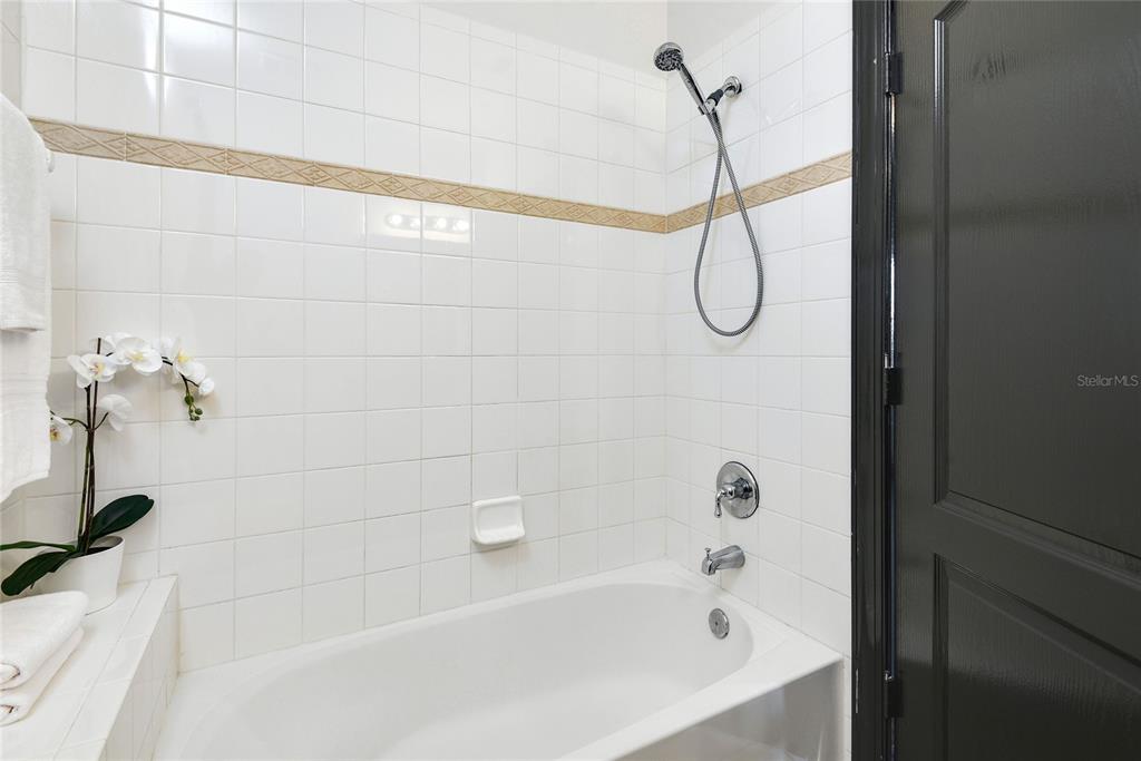 Property listing photo for 307 E NEW HAMPSHIRE STREET #D
