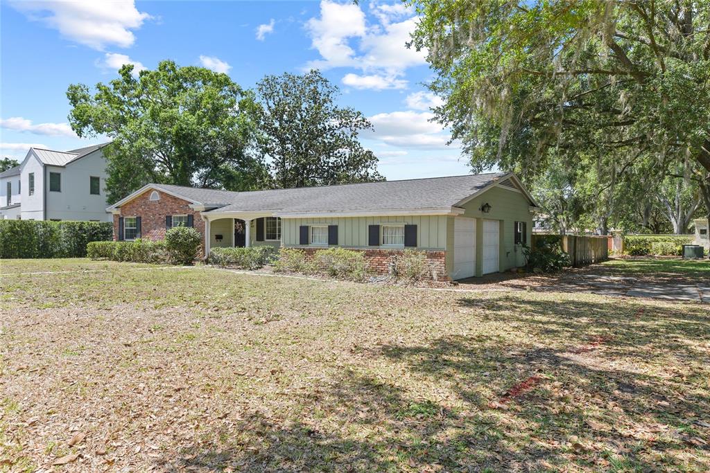Property listing photo for 425 BALMORAL ROAD