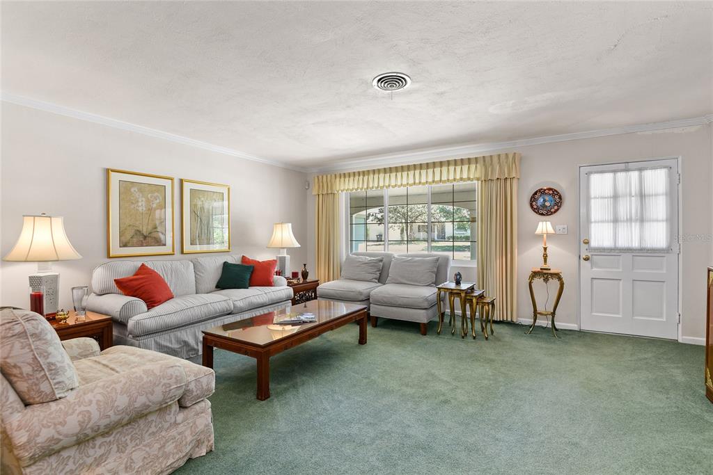 Property listing photo for 425 BALMORAL ROAD