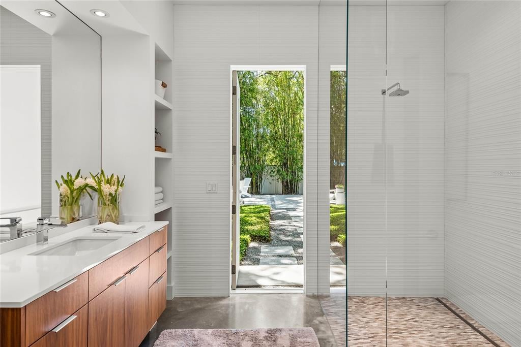 Property listing photo for 1530 MAYFIELD AVENUE