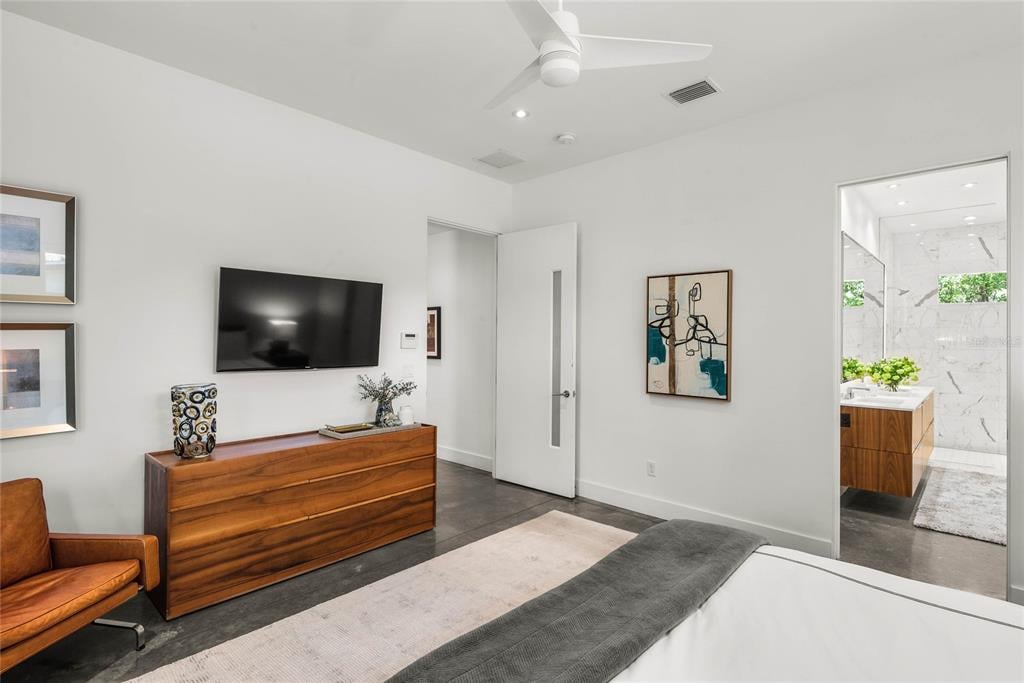 Property listing photo for 1530 MAYFIELD AVENUE
