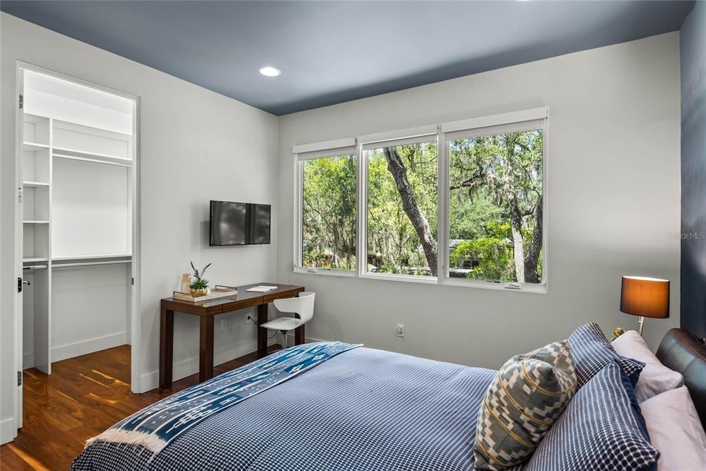 Property listing photo for 1530 MAYFIELD AVENUE