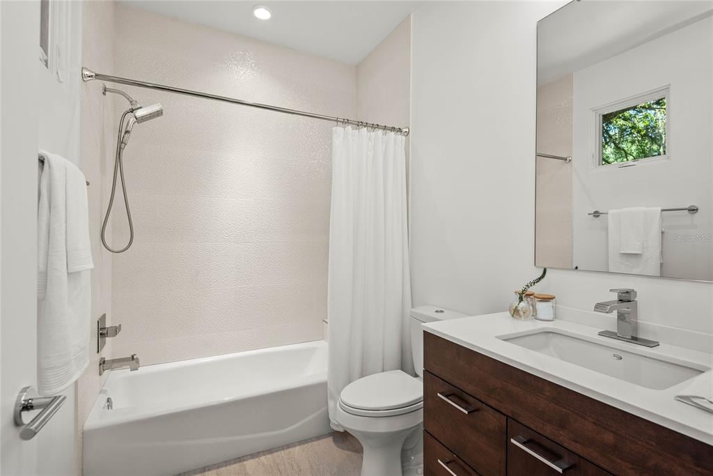 Property listing photo for 1530 MAYFIELD AVENUE