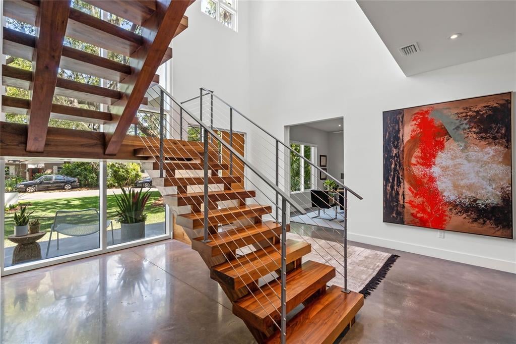 Property listing photo for 1530 MAYFIELD AVENUE