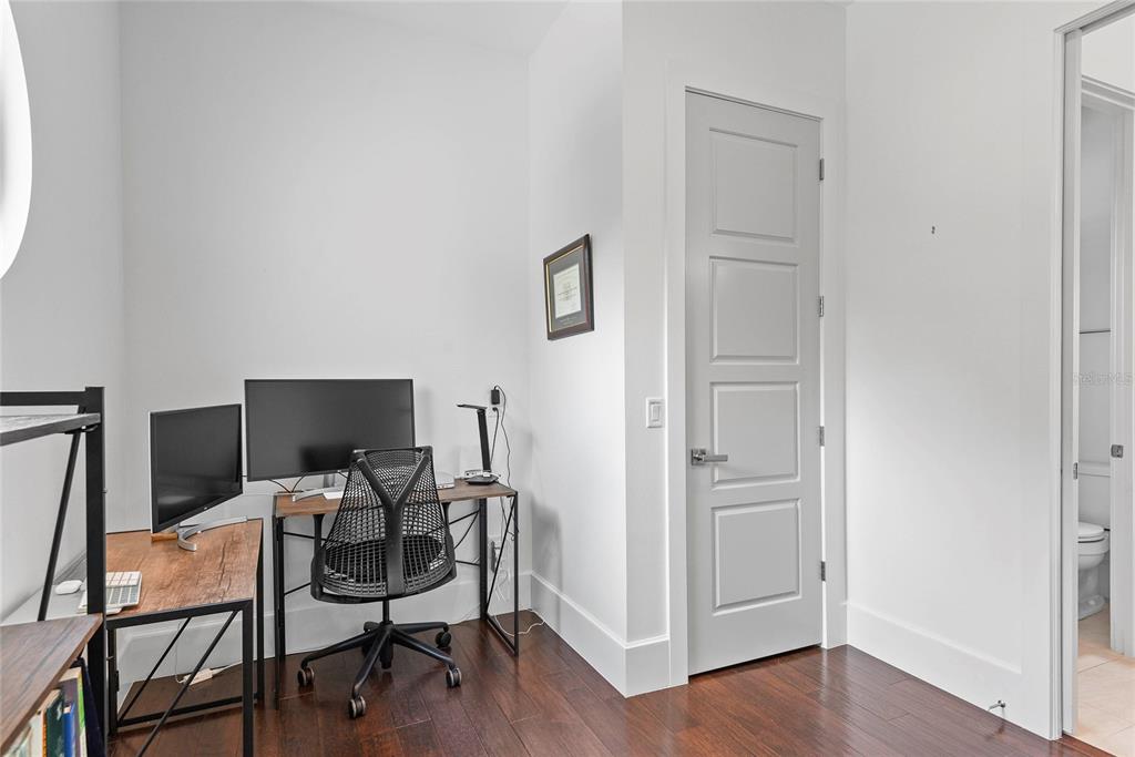 Property listing photo for 1730 GREENWICH AVENUE