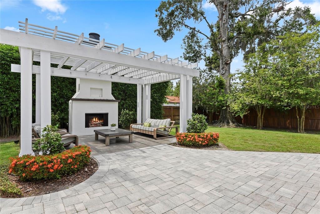 Property listing photo for 1730 GREENWICH AVENUE