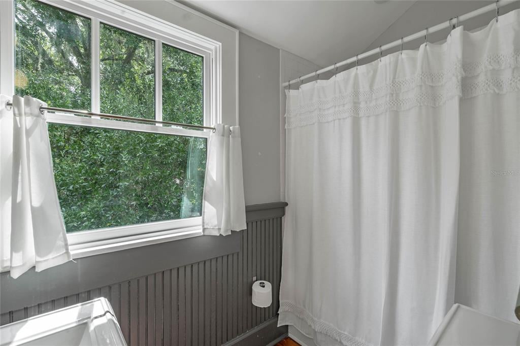 Property listing photo for 341 E WEBSTER AVENUE