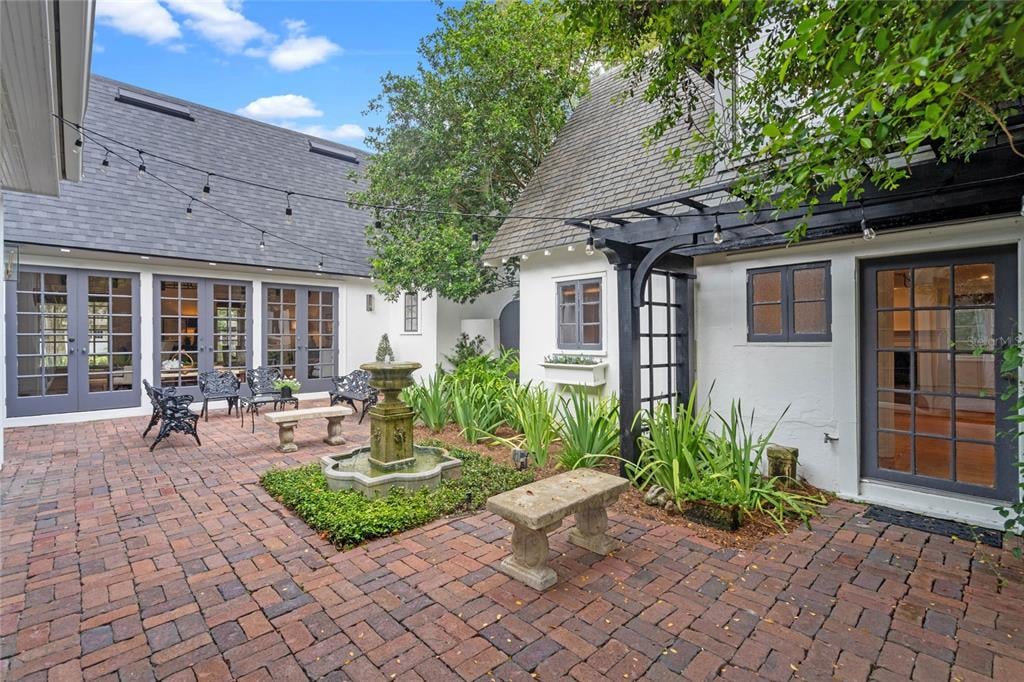 Property listing photo for 341 E WEBSTER AVENUE
