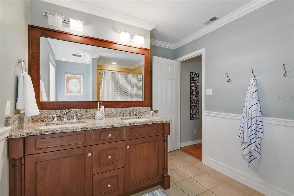Property listing photo for 1859 Chatham COURT
