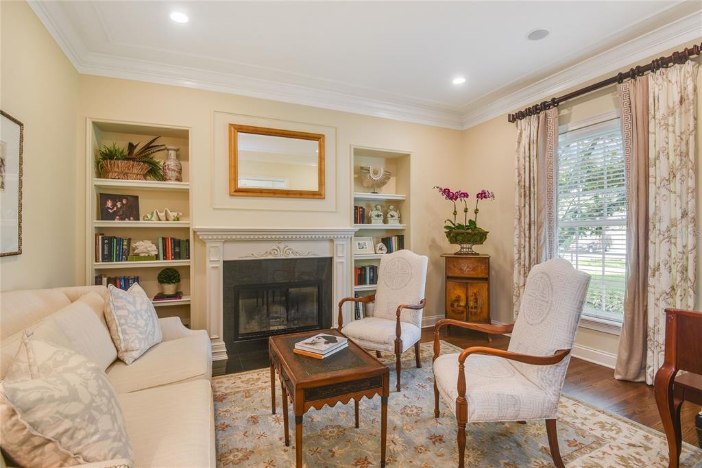 Property listing photo for 948 Poinciana LANE