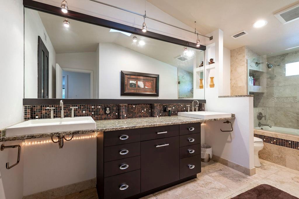 Property listing photo for 1611 Huron TRAIL