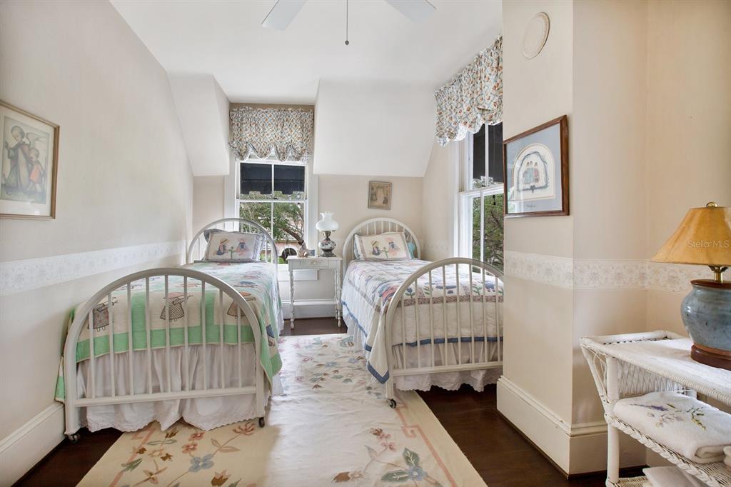 Property listing photo for 1554 Harris CIRCLE