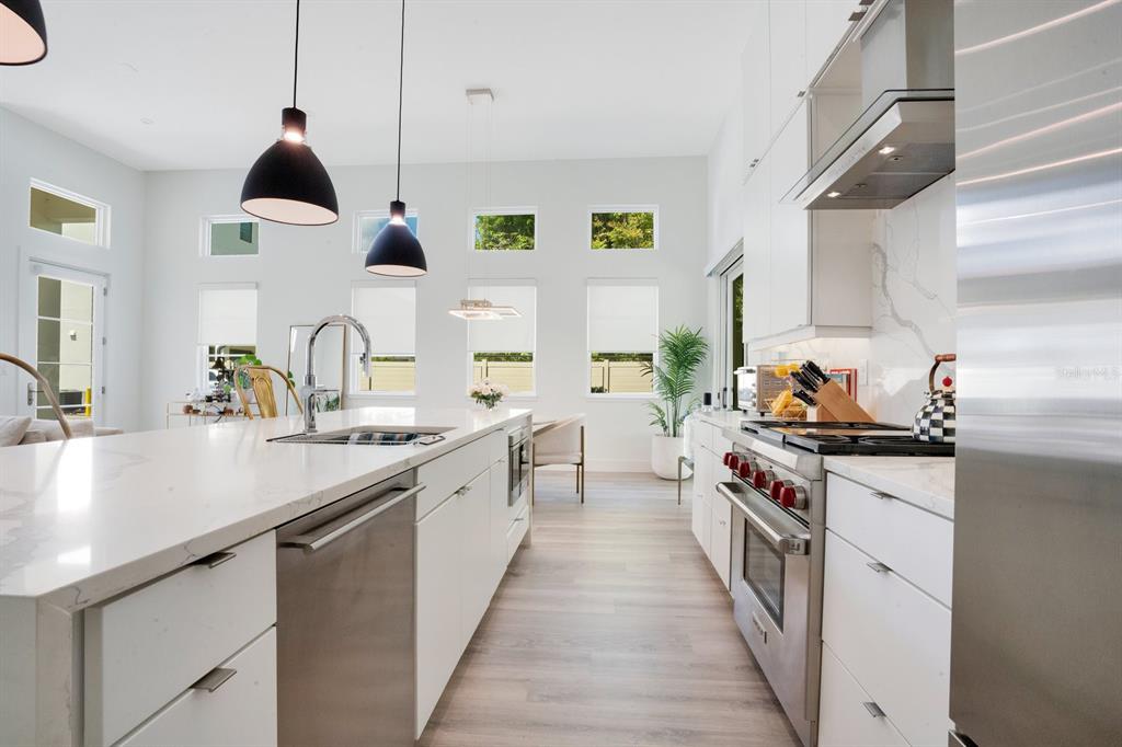 Property listing photo for 507 W Canton AVENUE