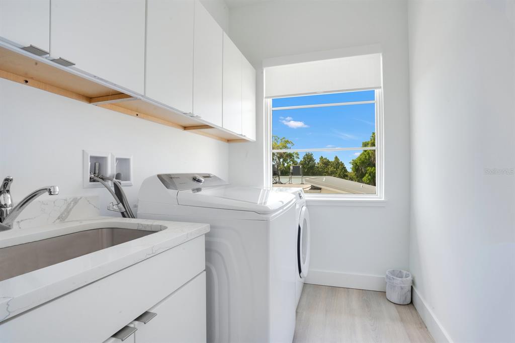 Property listing photo for 507 W Canton AVENUE