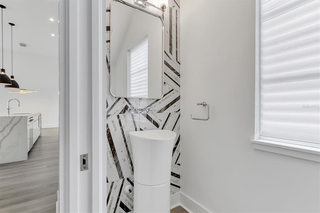Property listing photo for 503 W Canton AVENUE