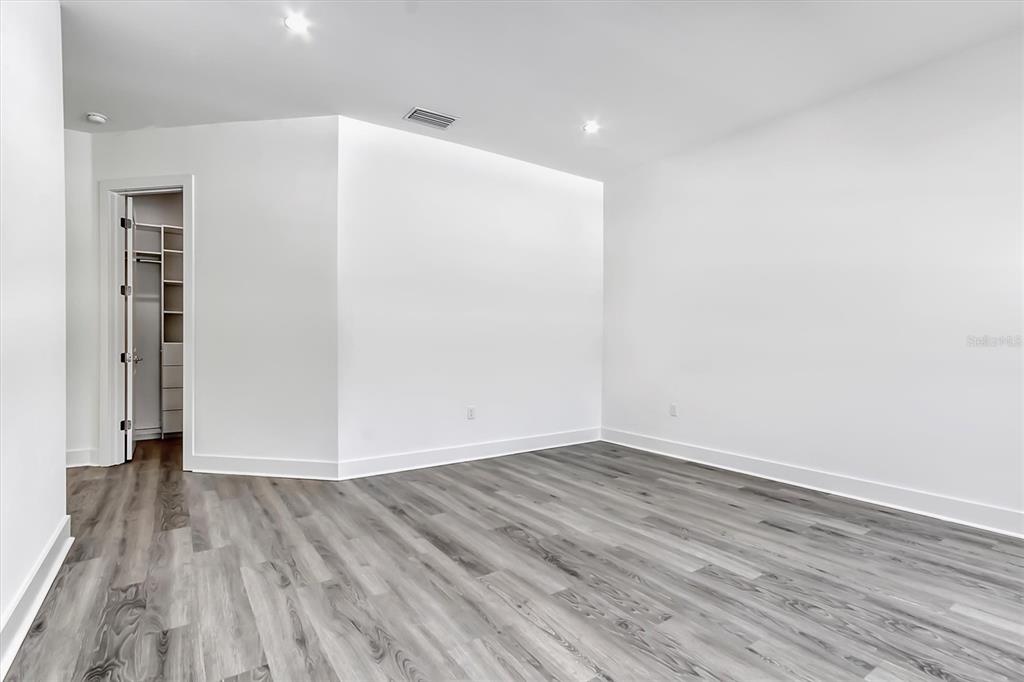 Property listing photo for 503 W Canton AVENUE
