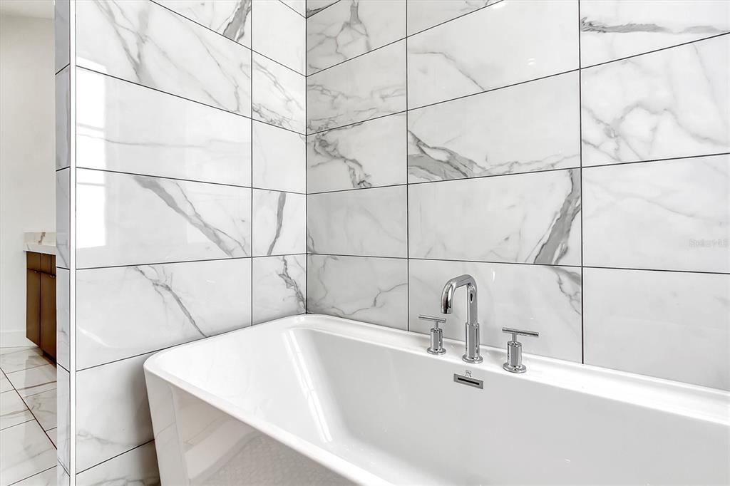 Property listing photo for 503 W Canton AVENUE