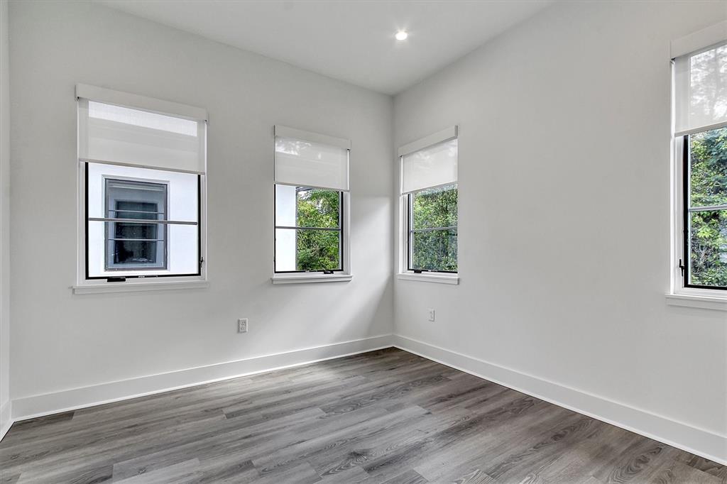 Property listing photo for 503 W Canton AVENUE