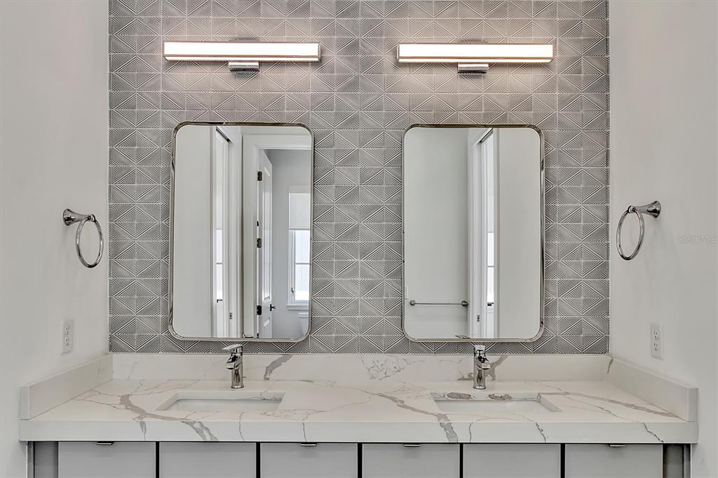 Property listing photo for 503 W Canton AVENUE