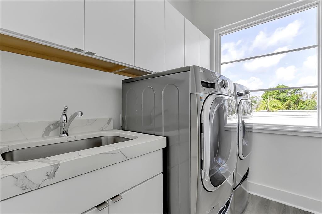 Property listing photo for 503 W Canton AVENUE