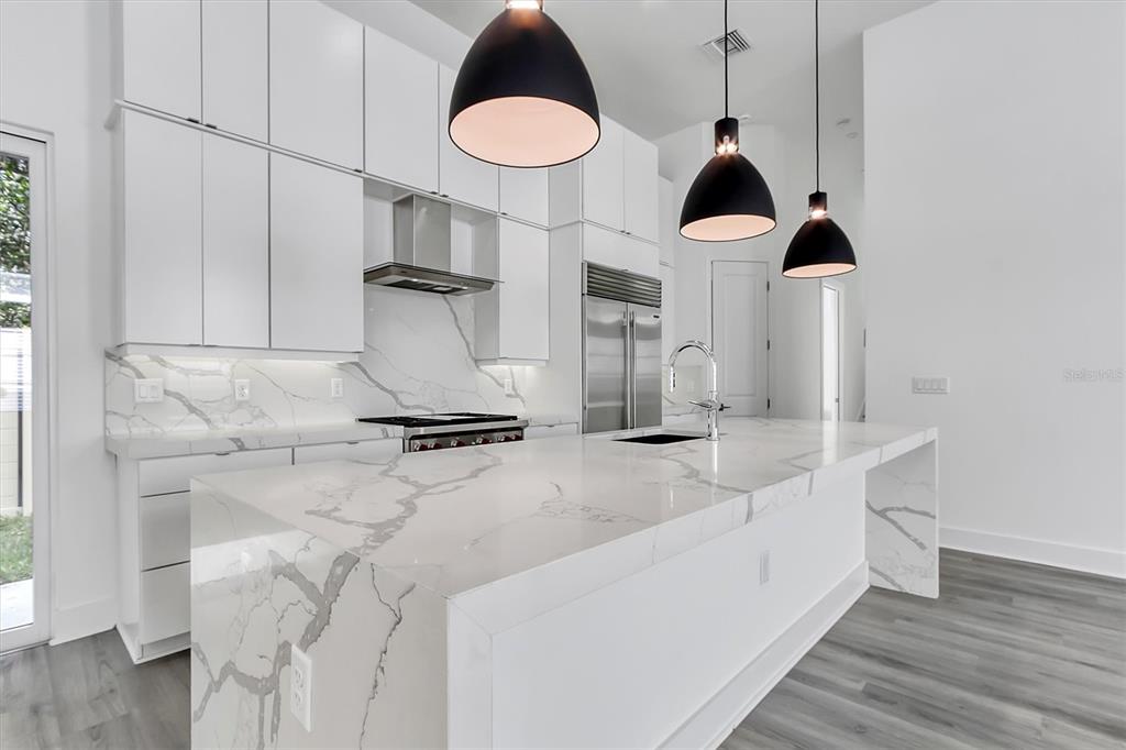 Property listing photo for 503 W Canton AVENUE