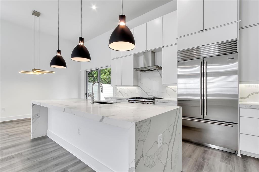 Property listing photo for 503 W Canton AVENUE