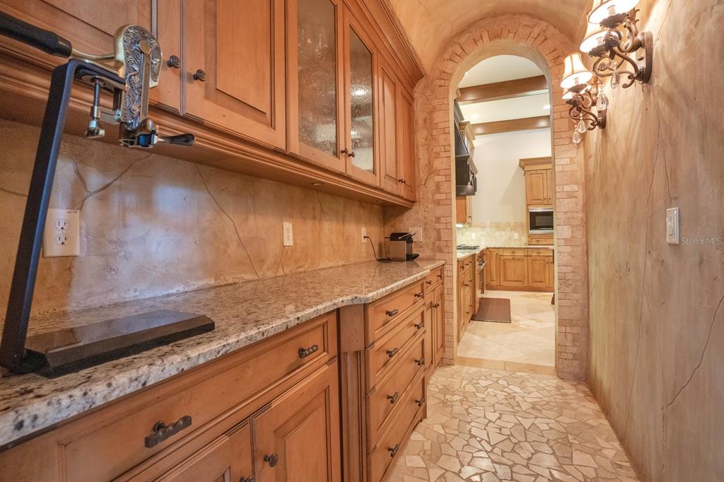 Property listing photo for 2048 Robin ROAD