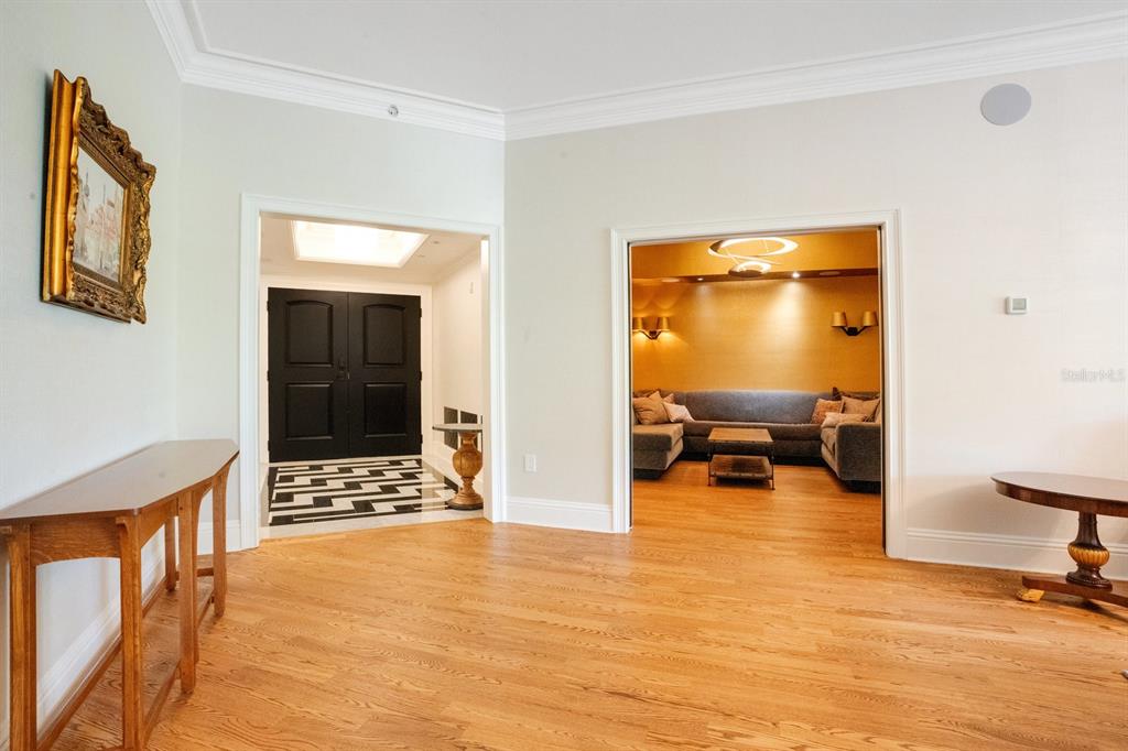 Property listing photo for 300 S Interlachen AVENUE #303