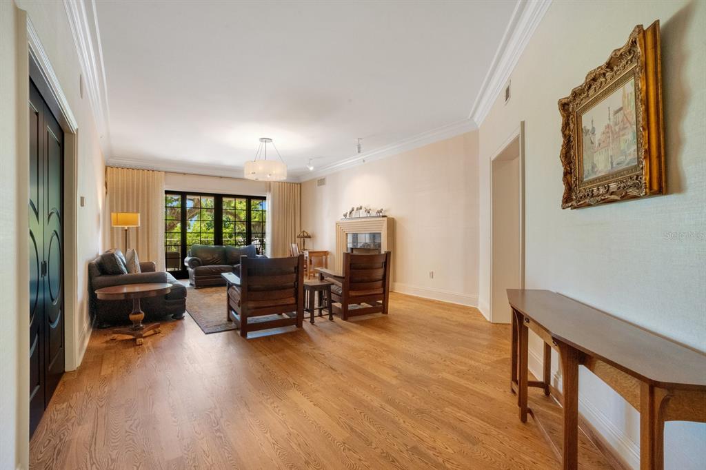Property listing photo for 300 S Interlachen AVENUE #303