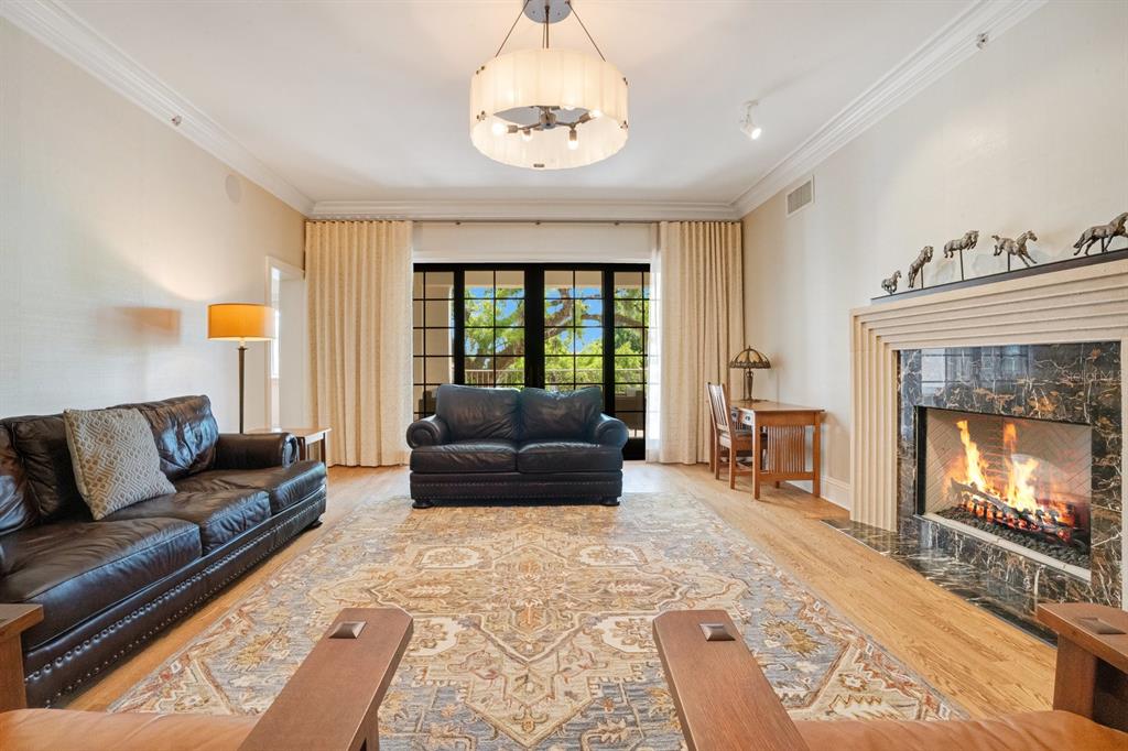 Property listing photo for 300 S Interlachen AVENUE #303