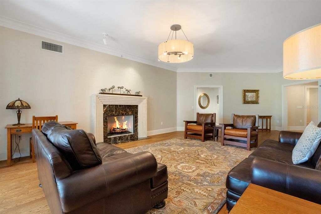 Property listing photo for 300 S Interlachen AVENUE #303