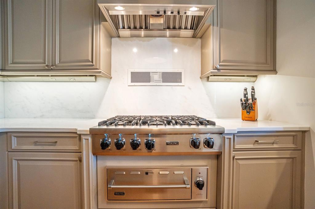 Property listing photo for 300 S Interlachen AVENUE #303