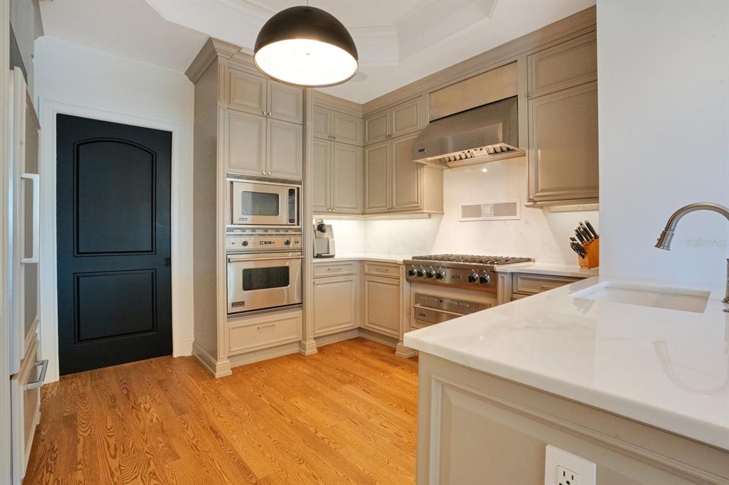 Property listing photo for 300 S Interlachen AVENUE #303
