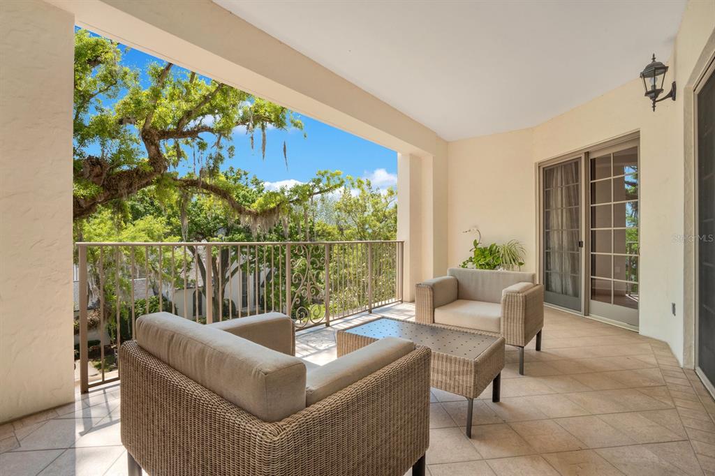 Property listing photo for 300 S Interlachen AVENUE #303