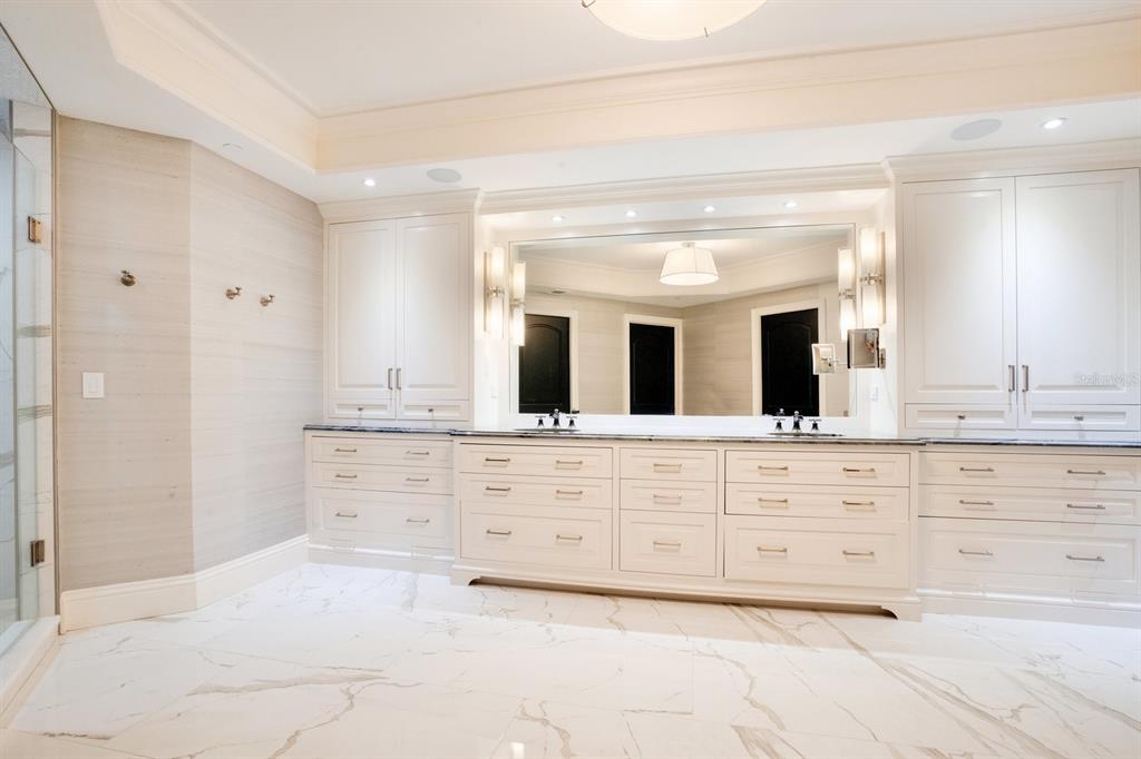 Property listing photo for 300 S Interlachen AVENUE #303
