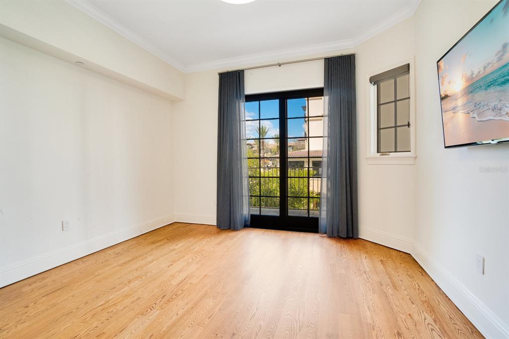 Property listing photo for 300 S Interlachen AVENUE #303