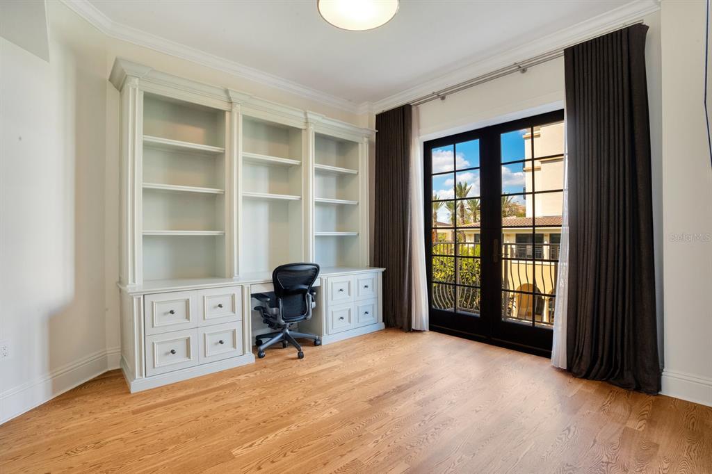 Property listing photo for 300 S Interlachen AVENUE #303