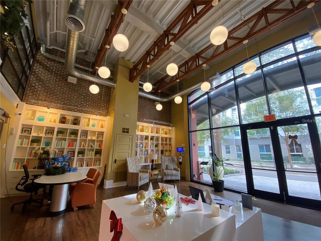Property listing photo for 911 N Orange AVENUE #526