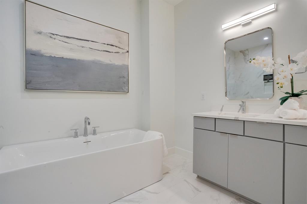 Property listing photo for 504 W Swoope AVENUE